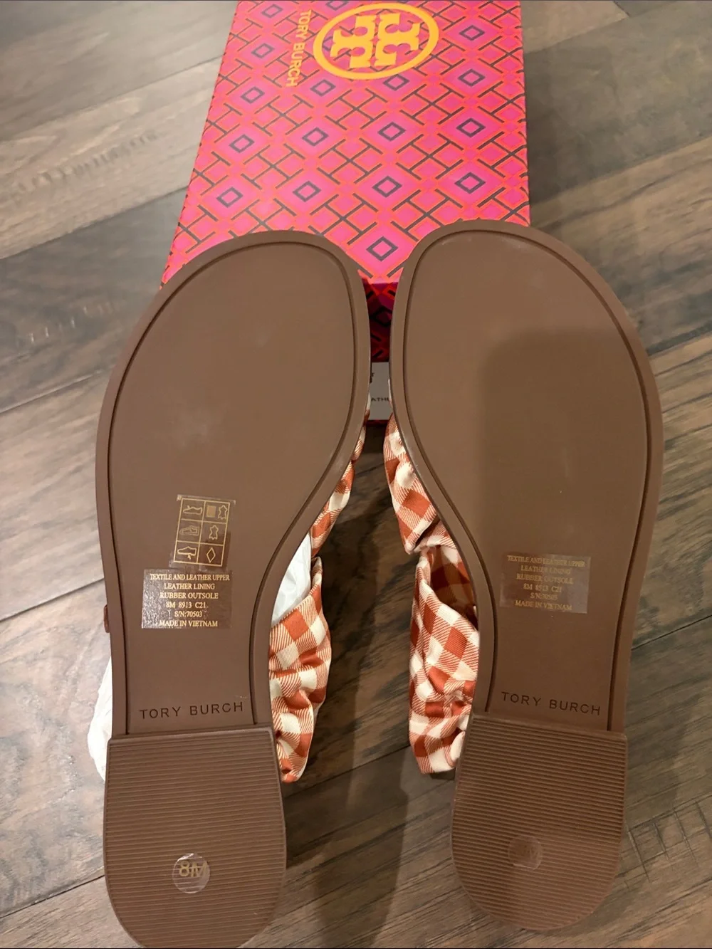 New in Box Tory Burch Selby Scarf Sandal Sz 8